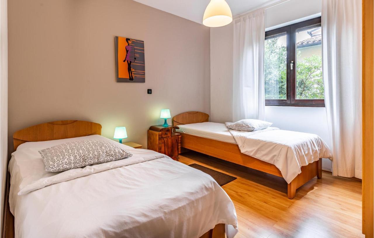 Lovely Apartment In Fazana With Wifi Zewnętrze zdjęcie