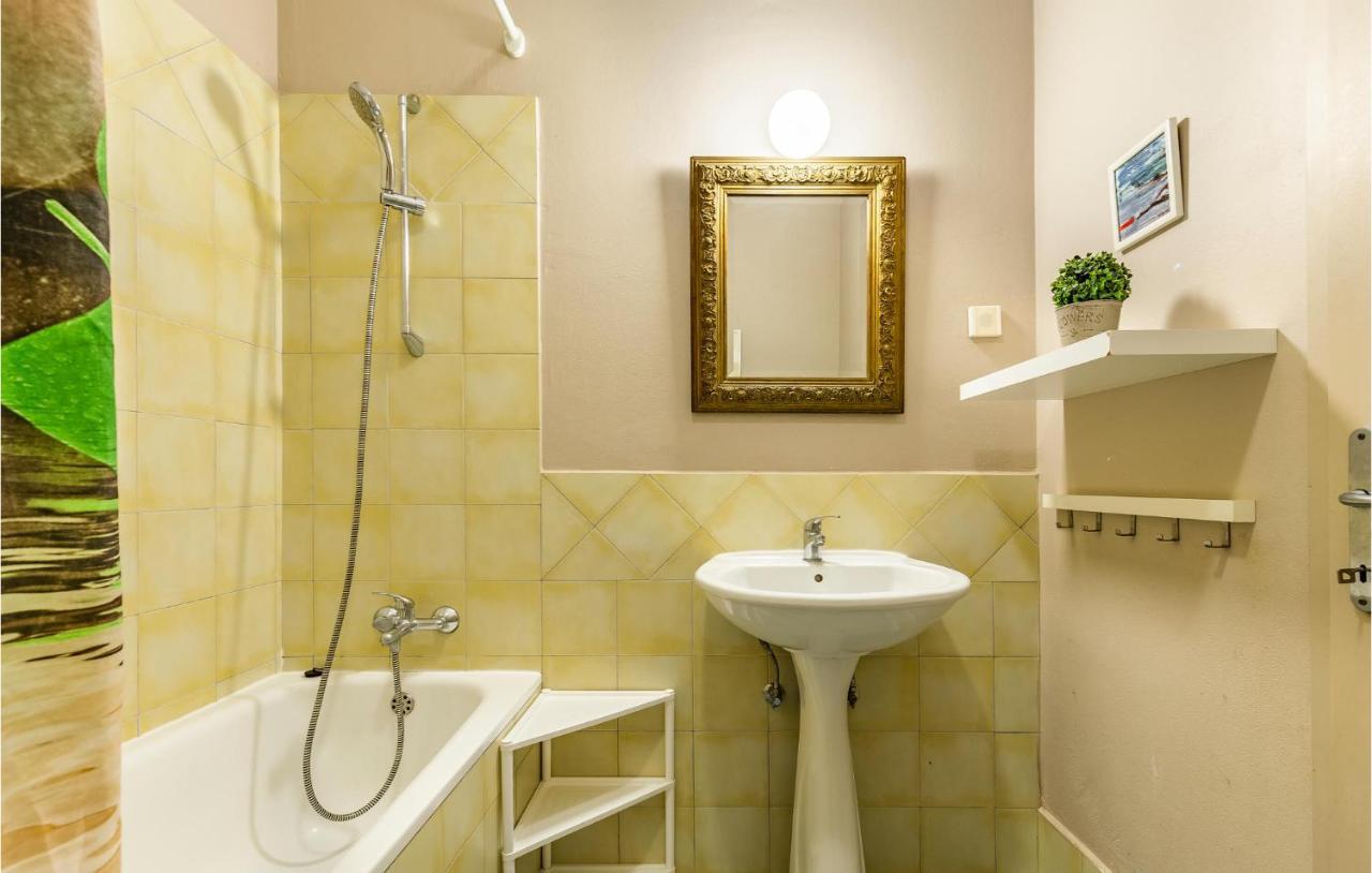 Lovely Apartment In Fazana With Wifi Zewnętrze zdjęcie