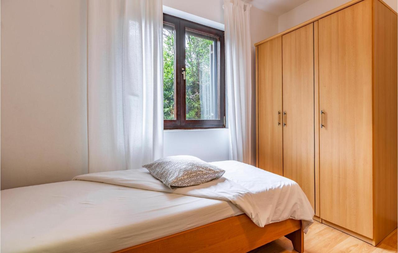 Lovely Apartment In Fazana With Wifi Zewnętrze zdjęcie